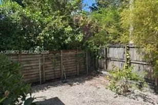 3132 Elizabeth St, Miami, FL 33133 - Photo 12