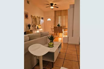 571 NE 172nd St, North Miami Beach, FL 33162 - Photo 2