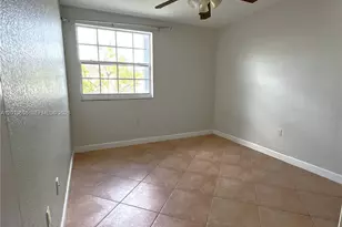 9715 Fontainebleau Blvd, Miami, FL 33172 - Photo 12