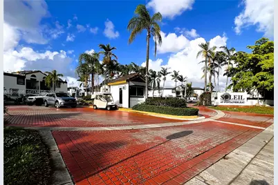 9715 Fontainebleau Blvd #E209, Miami, FL 33172 - Photo 1