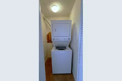 9715 Fontainebleau Blvd #E209, Miami, FL 33172 - Photo 8