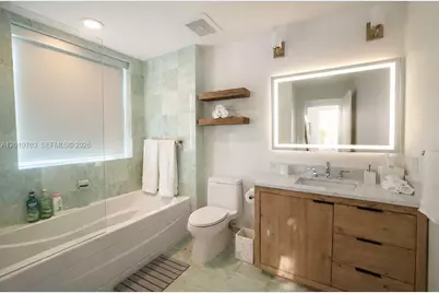 1050 Brickell Ave #2210, Miami, FL 33131 - Photo 8