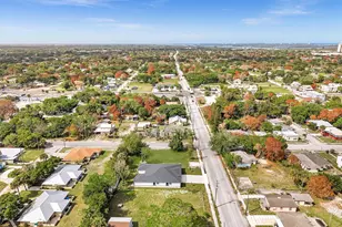 313 13th S St, Fort Pierce, FL 34950 - Photo 94