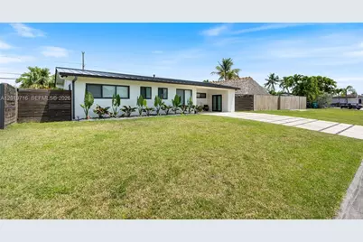 9460 Haitian Dr, Cutler Bay, FL 33189 - Photo 2