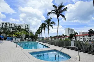 2950 NE 188th St, Aventura, FL 33180 - Photo 36