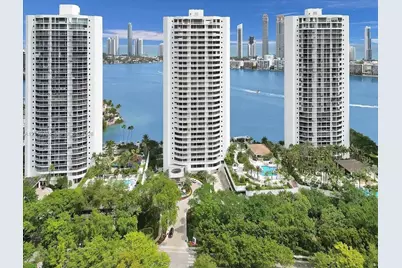 3000 Island Blvd #2802, Aventura, FL 33160 - Photo 1