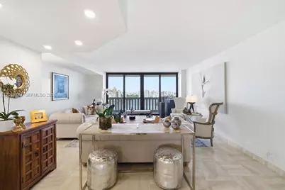 3000 Island Blvd #2802, Aventura, FL 33160 - Photo 4