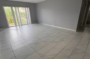 7815 N Camino Real, Miami, FL 33143 - Photo 10