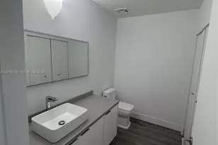 7928 East Dr, North Bay Village, FL 33141 - Photo 36