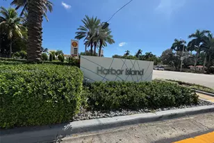 7928 East Dr, North Bay Village, FL 33141 - Photo 32