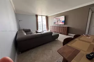 2401 Collins Ave, Miami Beach, FL 33140 - Photo 14