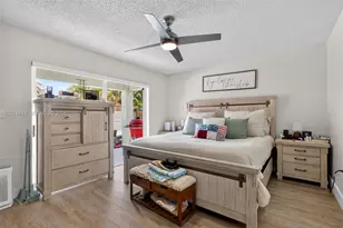 8061 NW 197th St, Hialeah, FL 33015 - Photo 10