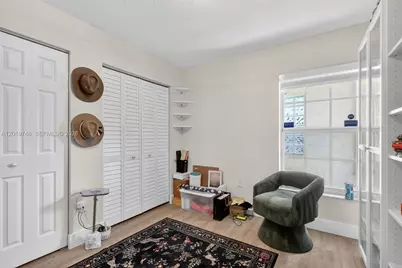 8061 NW 197th St, Hialeah, FL 33015 - Photo 16