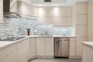 300 Bayview Dr, Sunny Isles Beach, FL 33160 - Photo 16