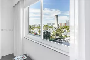 300 Bayview Dr, Sunny Isles Beach, FL 33160 - Photo 32