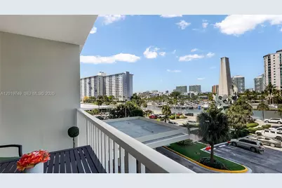 300 Bayview Dr #307, Sunny Isles Beach, FL 33160 - Photo 12