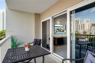 300 Bayview Dr, Sunny Isles Beach, FL 33160 - Photo 10