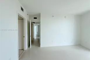 185 SW 7th St, Miami, FL 33130 - Photo 6