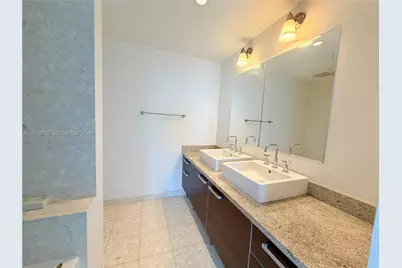 185 SW 7 St #3412, Miami, FL 33130 - Photo 10