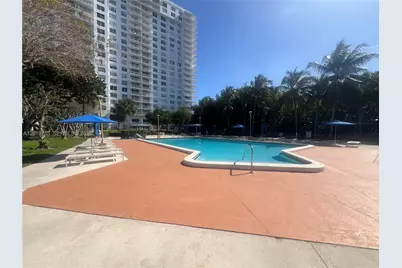 2801 NE 183rd St #405W, Aventura, FL 33160 - Photo 8
