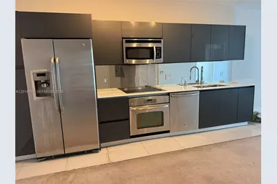 31 SE 6th St #2004, Miami, FL 33131 - Photo 8