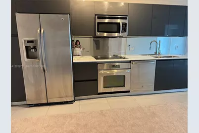 31 SE 6th St #2004, Miami, FL 33131 - Photo 10