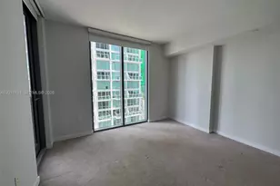 31 SE 6th St, Miami, FL 33131 - Photo 4