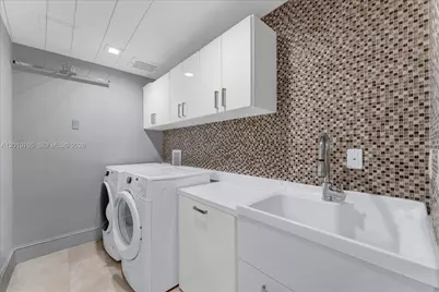 17875 Collins Ave #3002, Sunny Isles Beach, FL 33160 - Photo 32