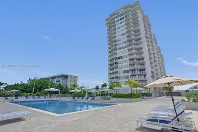 18021 Biscayne Blvd #1804, Aventura, FL 33160 - Photo 28