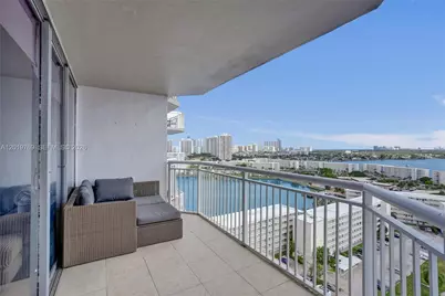 18021 Biscayne Blvd #1804, Aventura, FL 33160 - Photo 6