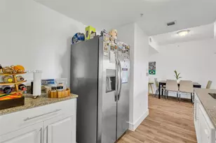 275 NE 18th St, Miami, FL 33132 - Photo 10