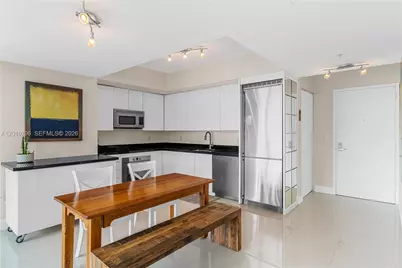92 SW 3rd St #2104, Miami, FL 33130 - Photo 10