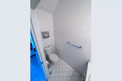 2078 Madeira Dr #0, Weston, FL 33327 - Photo 18