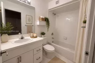 2078 Madeira Dr, Weston, FL 33327 - Photo 14