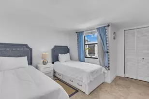 209 E Enid Dr, Key Biscayne, FL 33149 - Photo 22