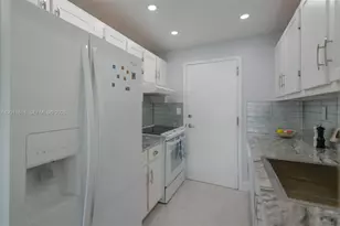 17800 Atlantic Blvd, Sunny Isles Beach, FL 33160 - Photo 8