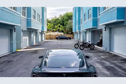 [Address not provided], Fort Lauderdale, FL 33316 - Photo 20