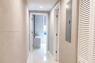 7875 NW 107th Ave, Doral, FL 33178 - Photo 6
