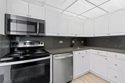20505 E Country Club Dr #434, Aventura, FL 33180 - Photo 8