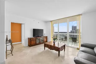 347 N New River Dr E, Fort Lauderdale, FL 33301 - Photo 10
