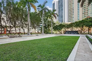 347 N New River Dr E, Fort Lauderdale, FL 33301 - Photo 60