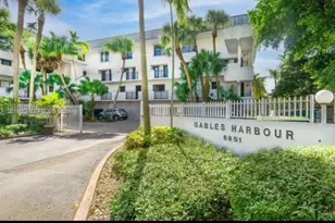 6901 Edgewater Dr, Coral Gables, FL 33133 - Photo 2
