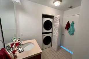 79 SW 12th St, Miami, FL 33130 - Photo 18