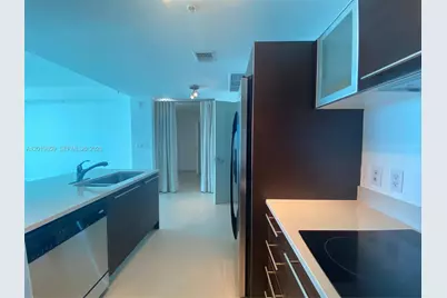 1900 N Bayshore Dr #3216, Miami, FL 33132 - Photo 2
