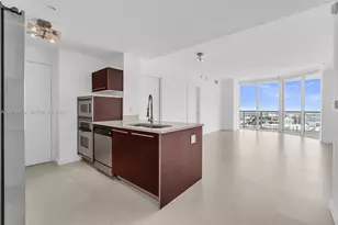 1900 N Bayshore Dr, Miami, FL 33132 - Photo 4
