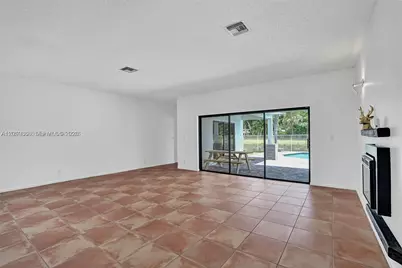 16610 Royal Poinciana Ct, Weston, FL 33326 - Photo 12