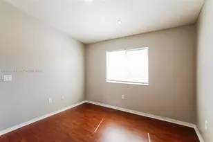 925 NE 34th Ave, Homestead, FL 33033 - Photo 12