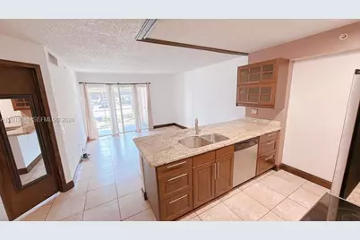 470 S Park Rd #7-104, Hollywood, FL 33021 - Photo 4