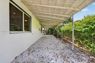 280 NW 101st St, Miami, FL 33150 - Photo 8