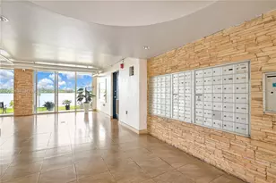 1075 NE Miami Gardens Dr, Miami, FL 33179 - Photo 6